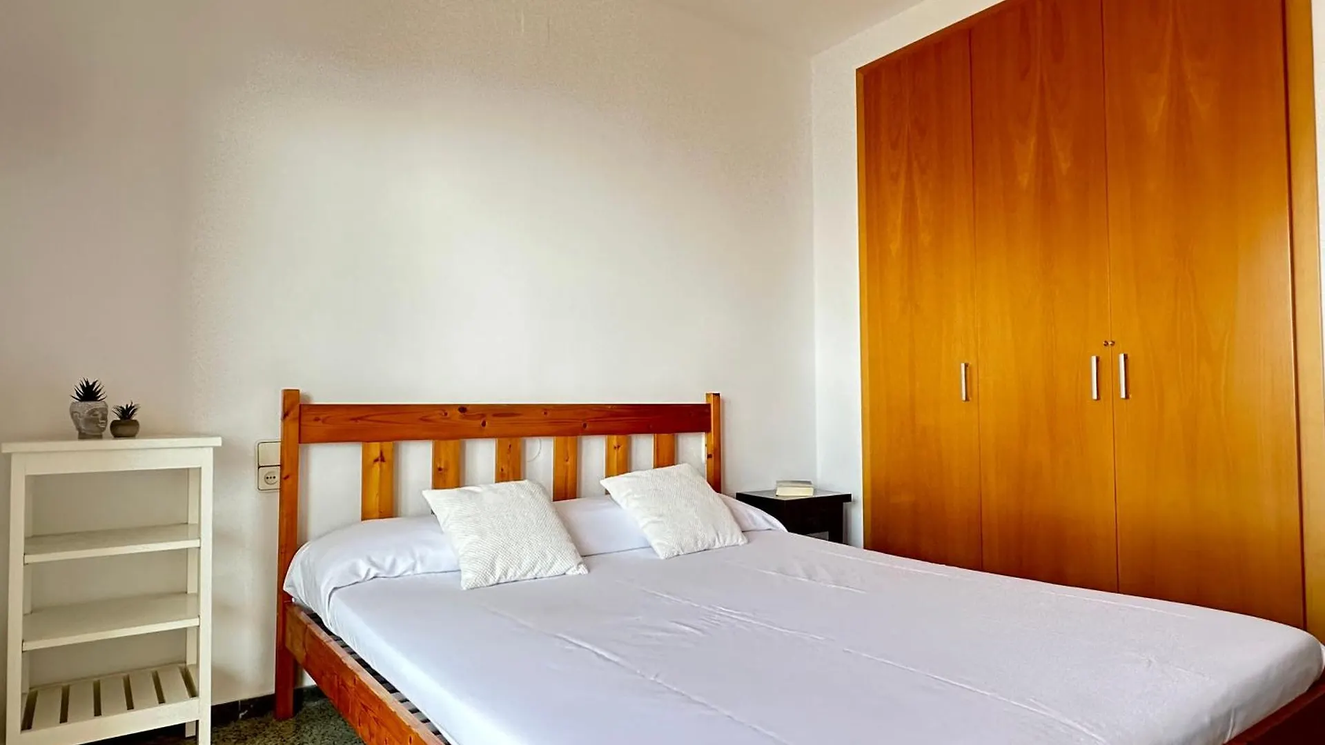 Agi Belleza III Apartment Roses 0*,